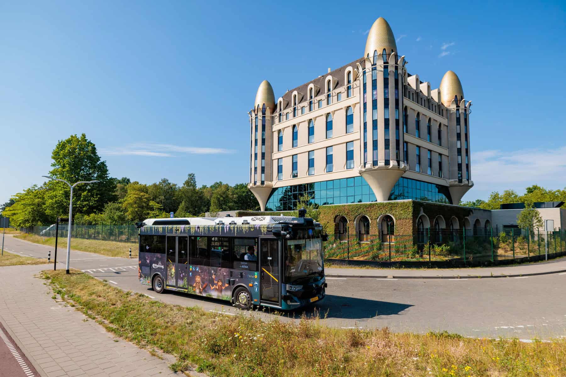 Zelfrijdende pendeldienst voor Efteling Wonder Hotel